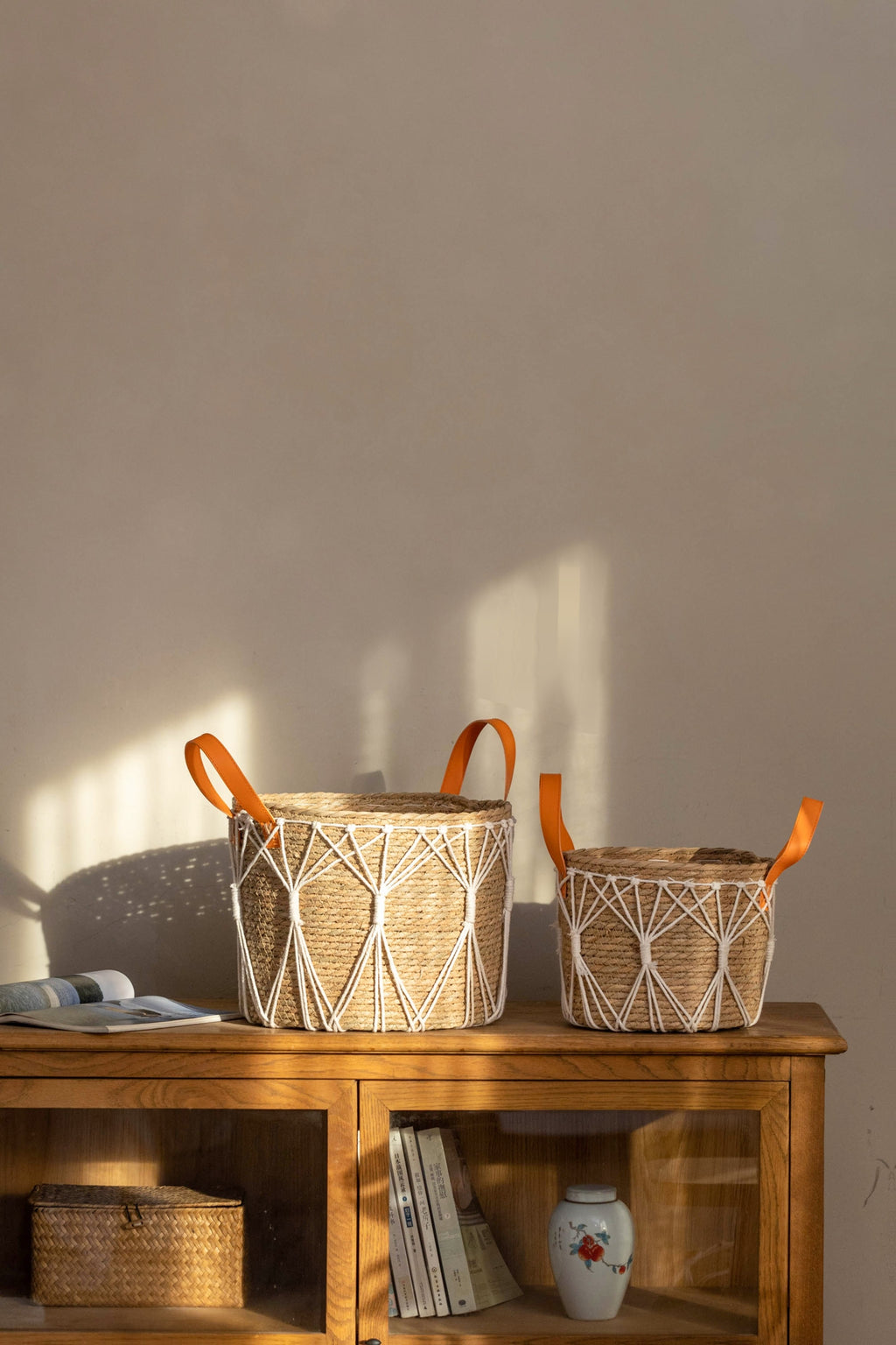 Cache-pot panier tressé à décor macramé Ø 25 cm, naturel