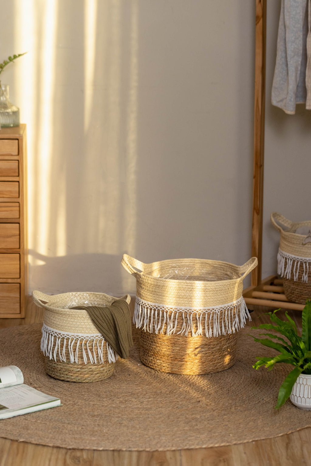 Cache-pot en osier tressé à franges macramé pour intérieur