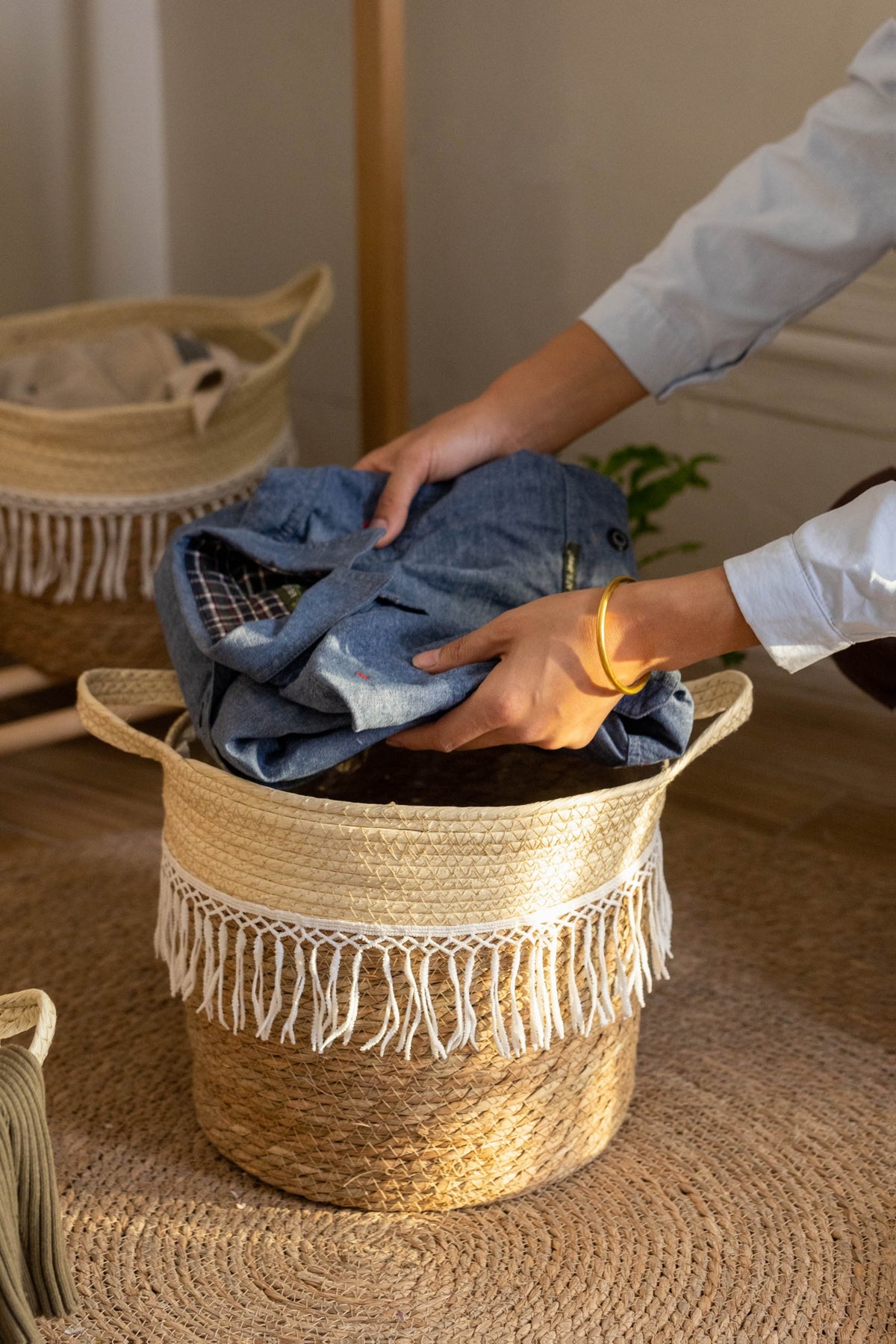 Cache-pot en osier tressé à franges macramé pour intérieur