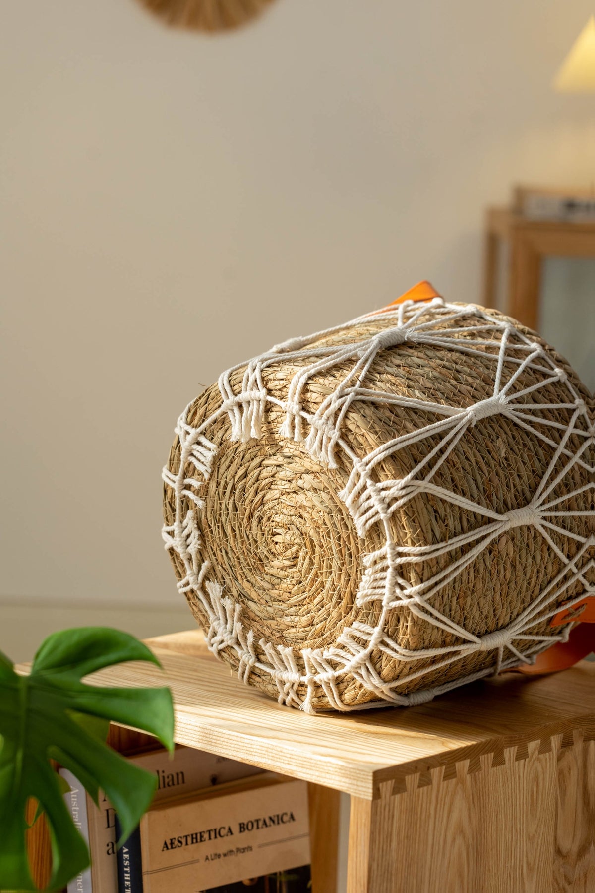 Cache-pot panier tressé à décor macramé Ø 25 cm, naturel