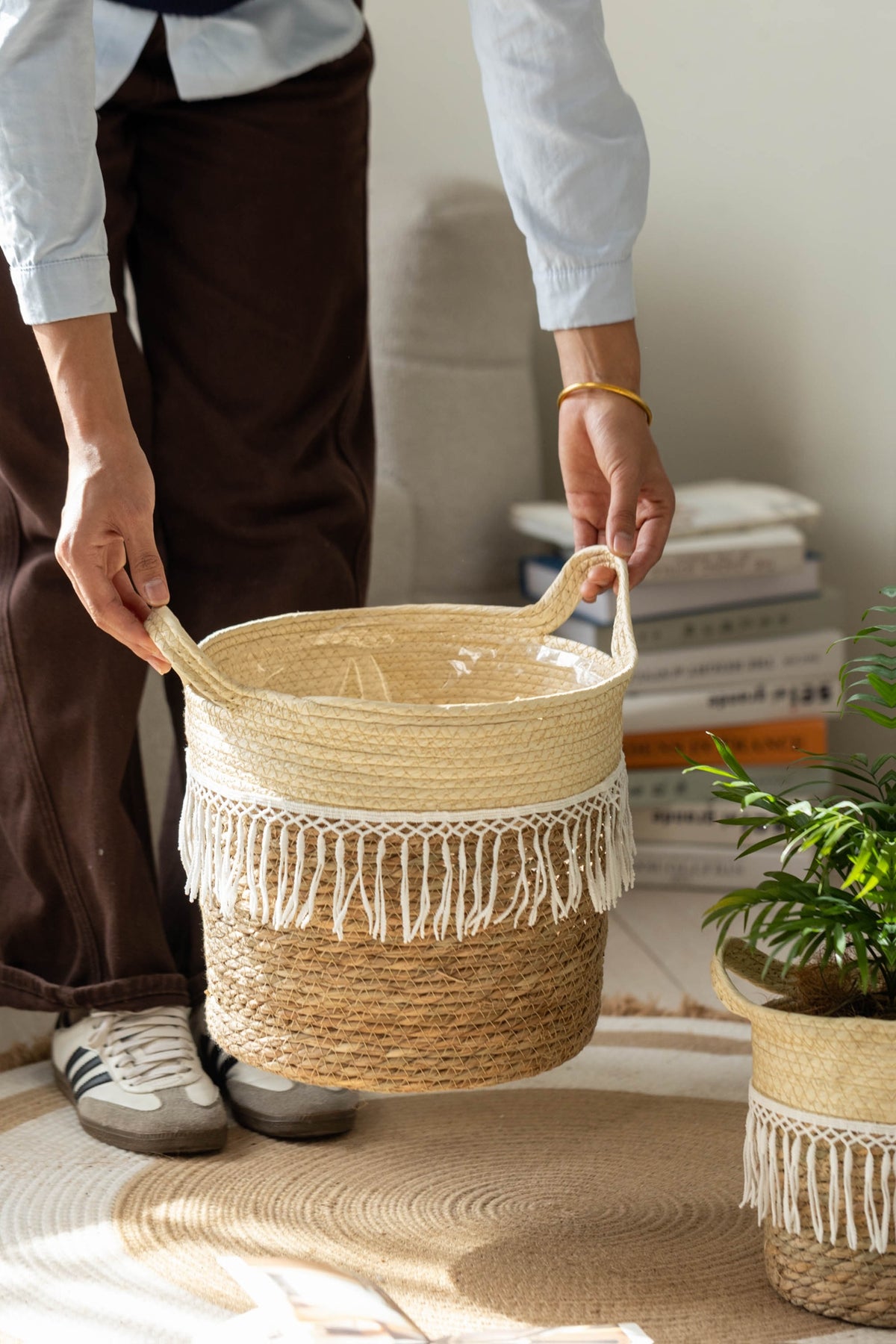 Cache-pot en osier tressé à franges macramé pour intérieur