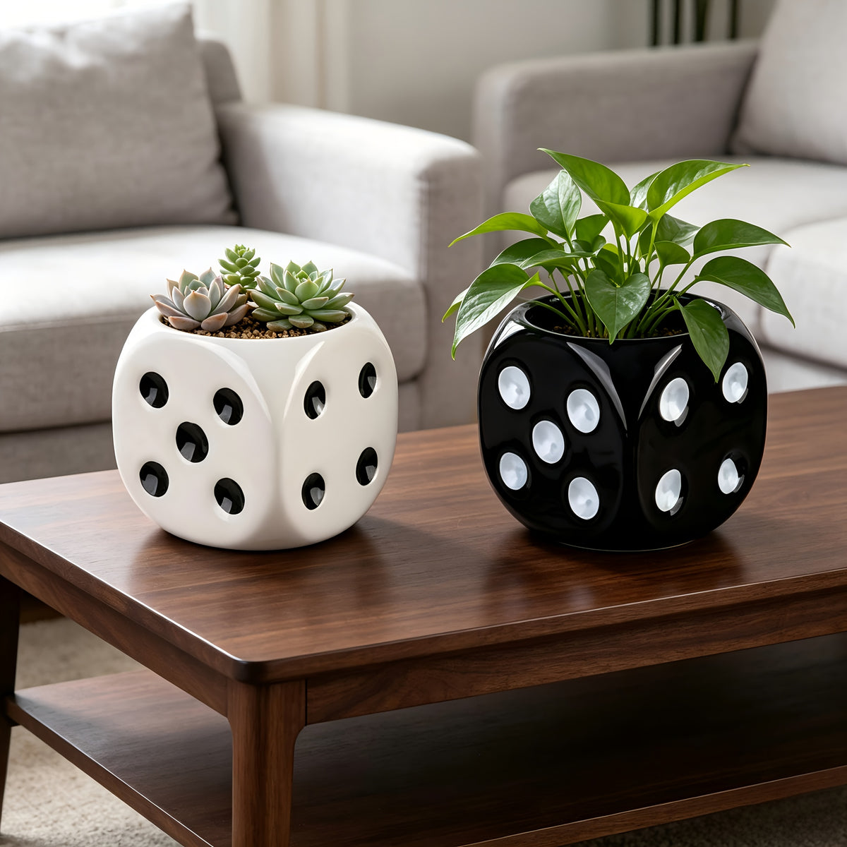 Cache-pot en céramique forme de dé — lot de 4, noir et blanc