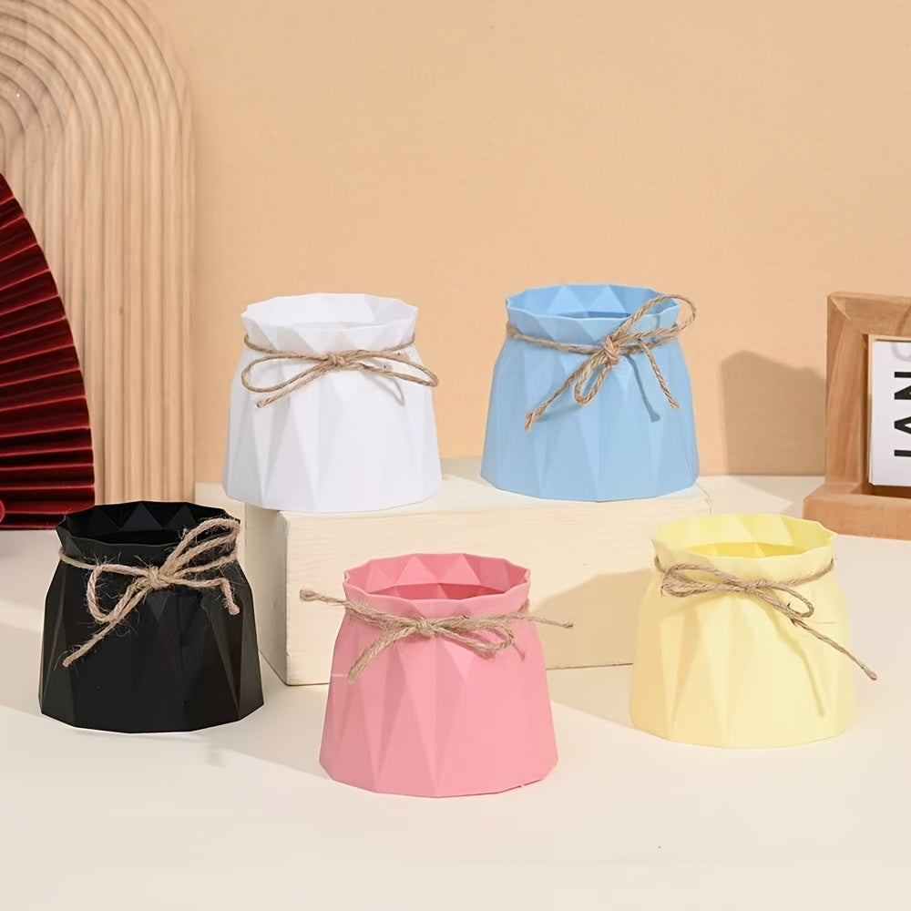 Cache-pot design à facettes Ø 10 cm noué de jute naturel