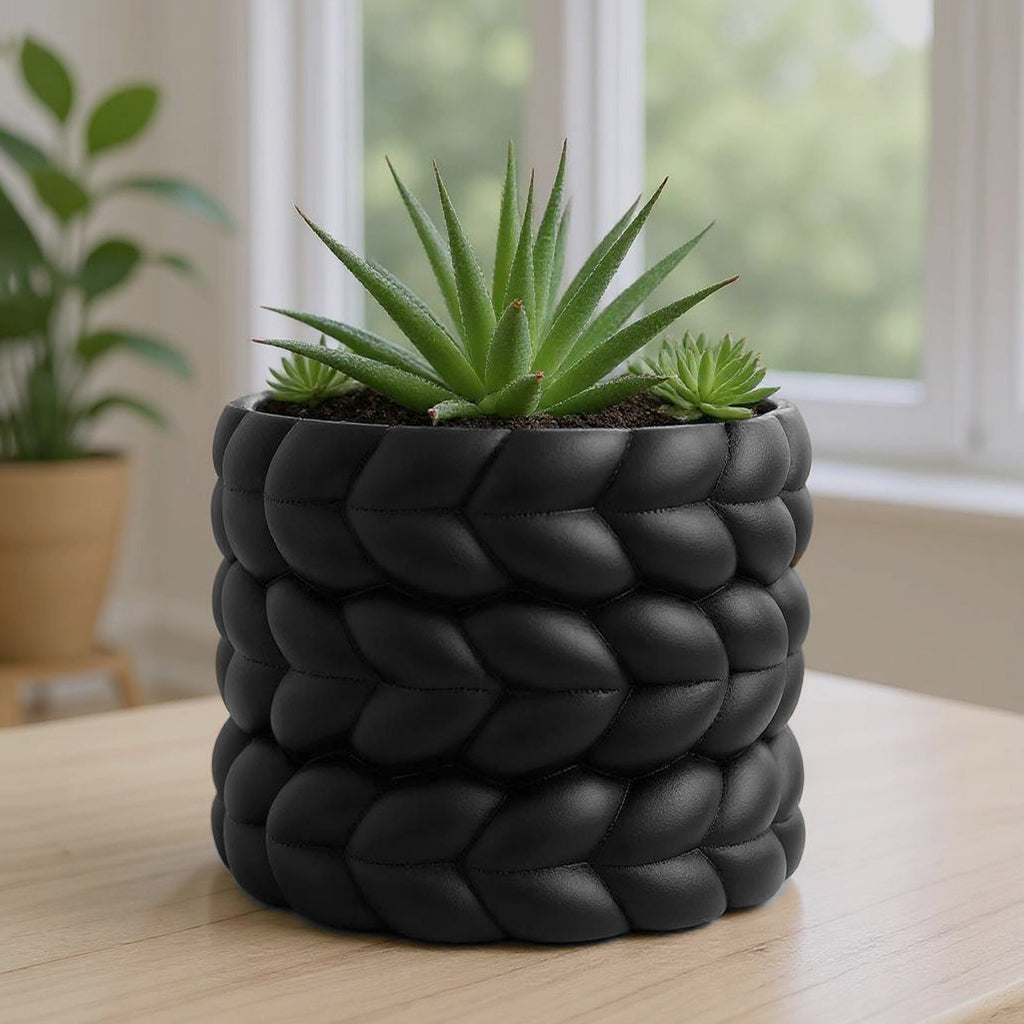 Cache-pot design à relief tressé Ø 18 cm — 7 coloris mats