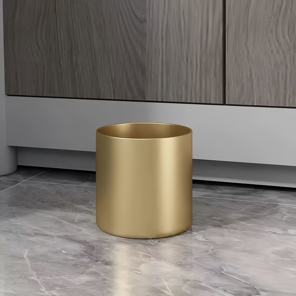 Cache-pot en métal doré Ø 17 cm au style nordique épuré