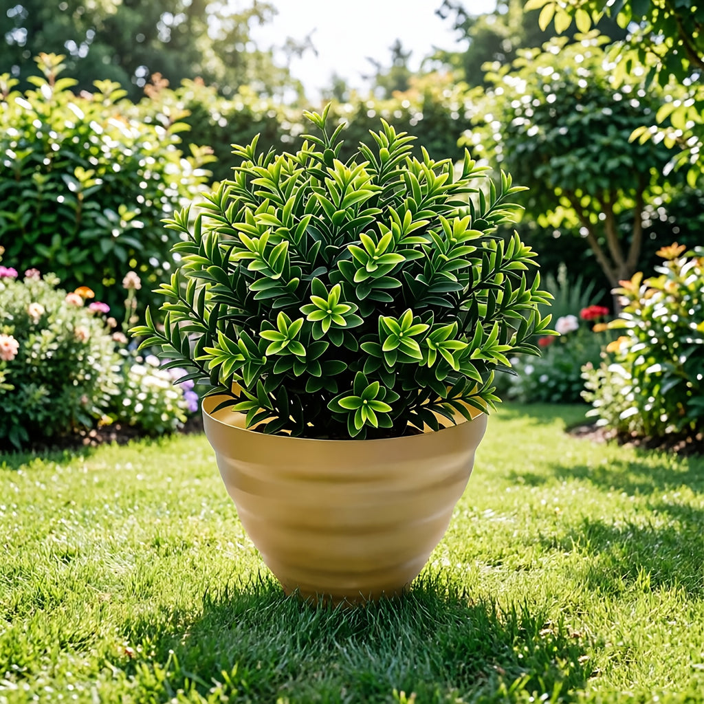 Cache-pot en métal doré Ø 19 cm pour intérieur et jardin