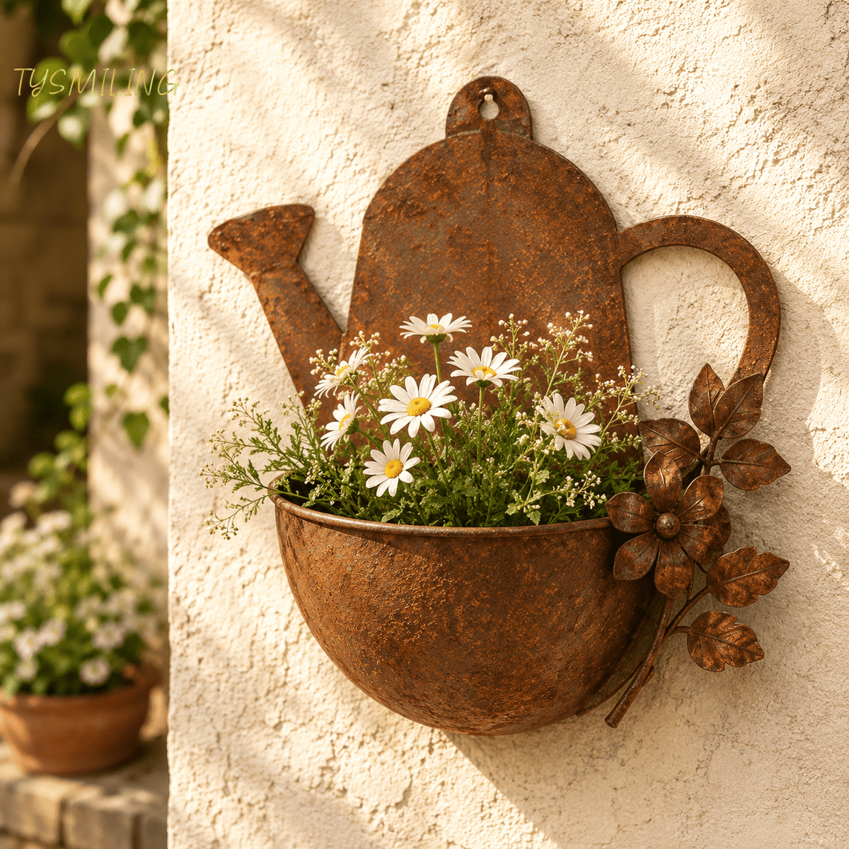 Cache-pot mural en forme d'arrosoir en métal vieilli 22x28 cm