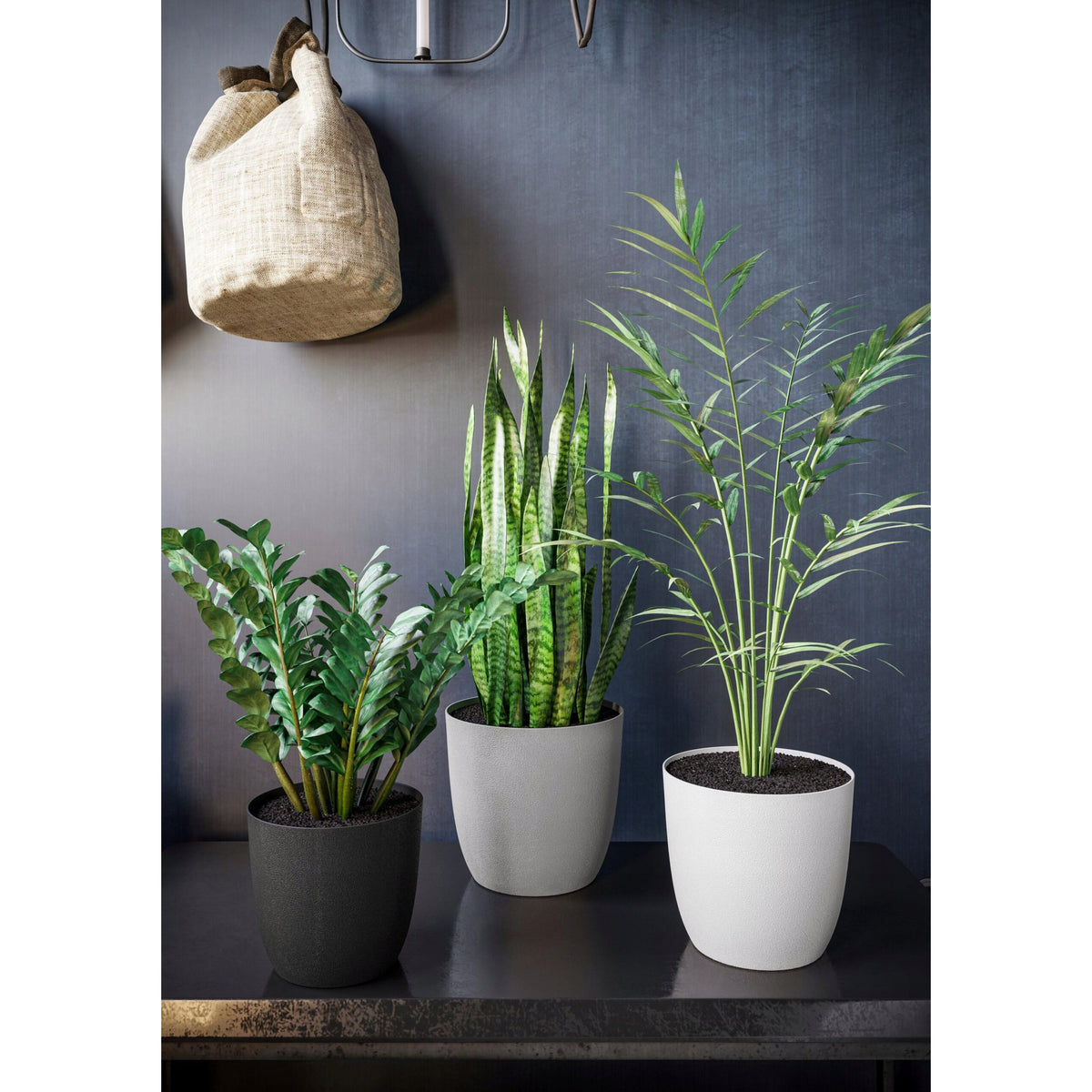 Cache-pot noir Ø 34 cm en plastique mat, intérieur et terrasse