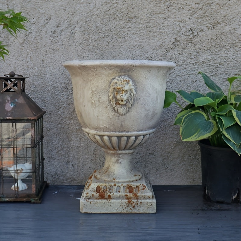 Cache-pot sur pied béton vieilli Ø 33 cm motif tête de lion