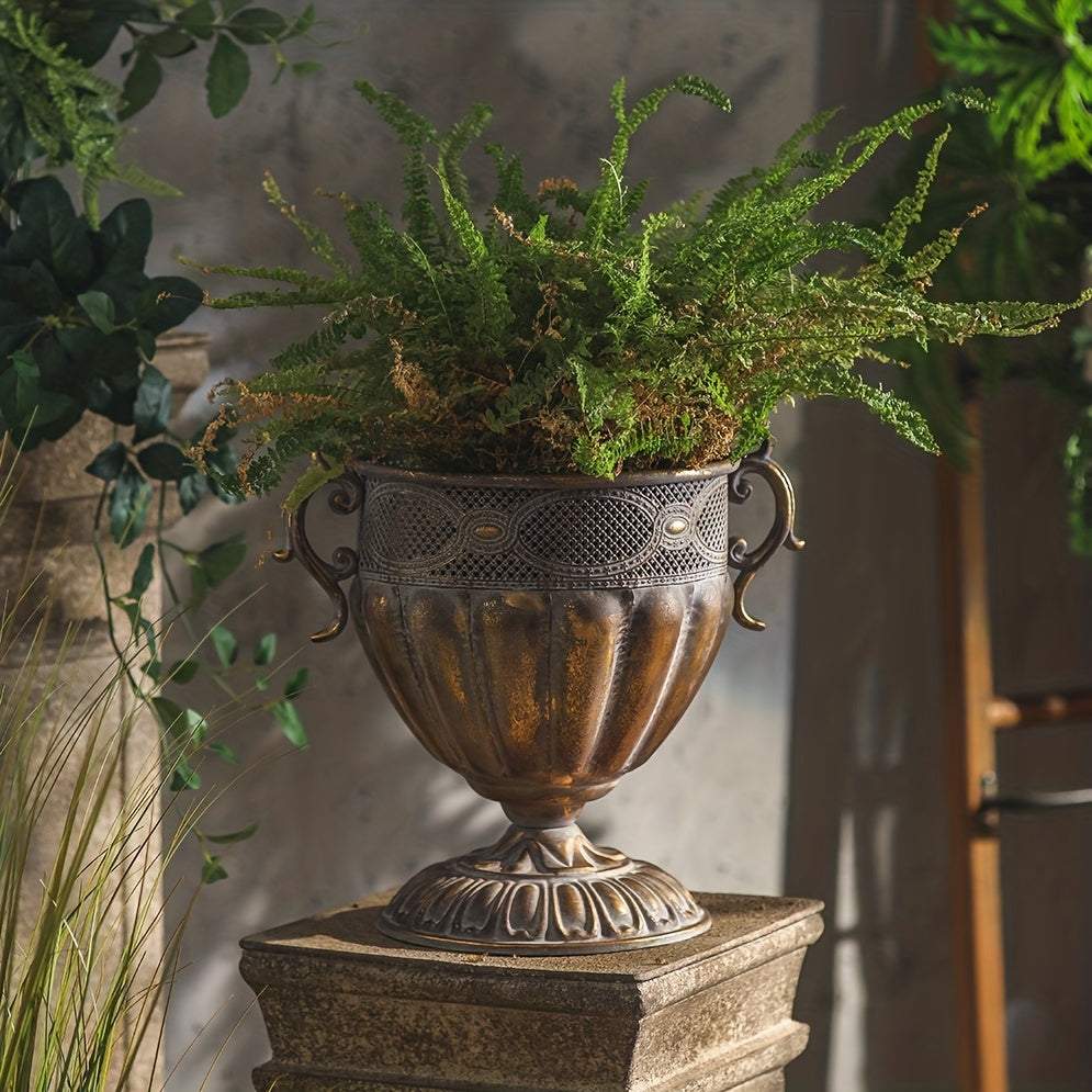 Cache-pot sur pied en métal cuivré, coupe trophée à anses