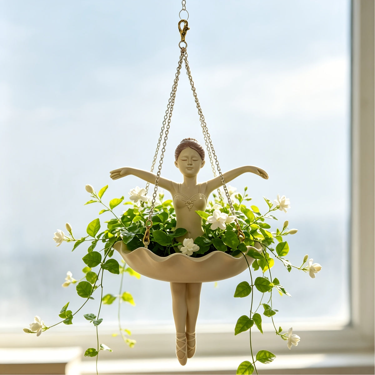 Cache-pot suspendu danseuse en résine beige, coupe Ø 11 cm