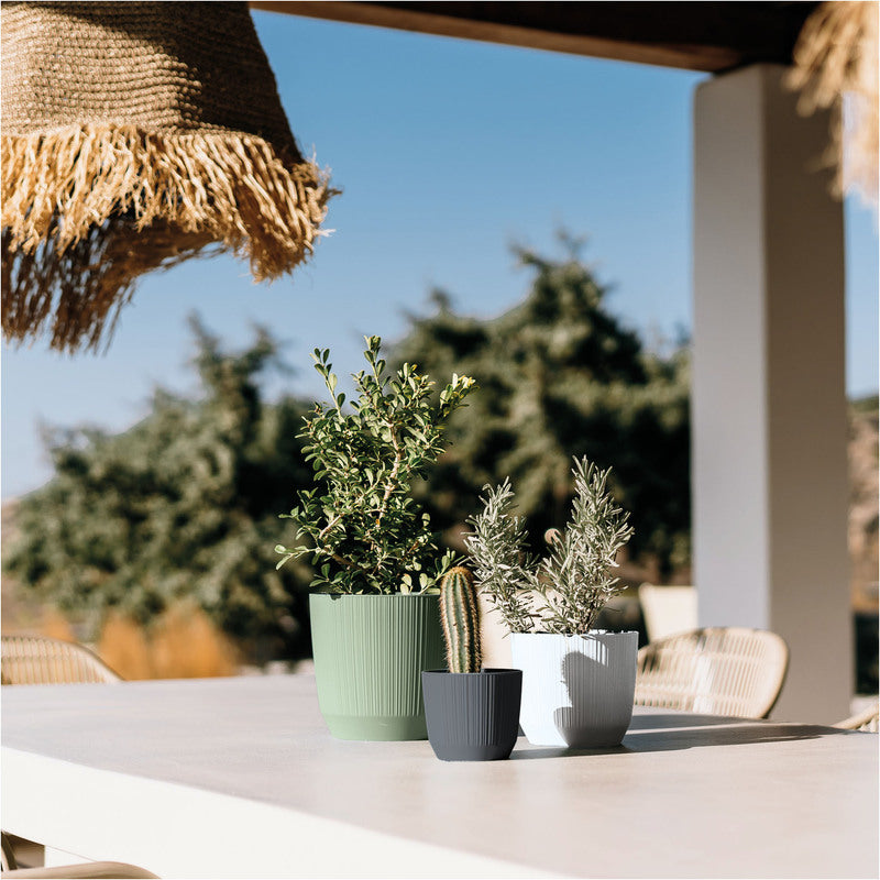 Cache-pot vert cannelé Ø 15 cm pour intérieur et terrasse