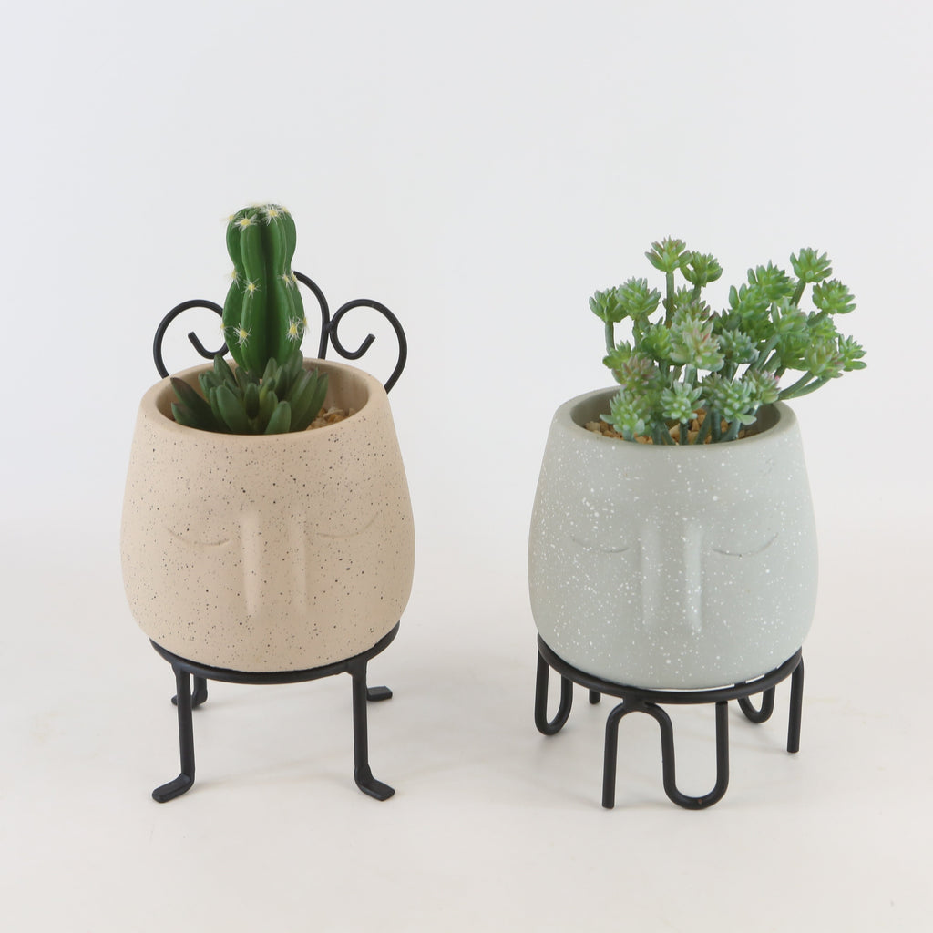Cache-pot visage en béton Ø 11 cm, style nordique épuré