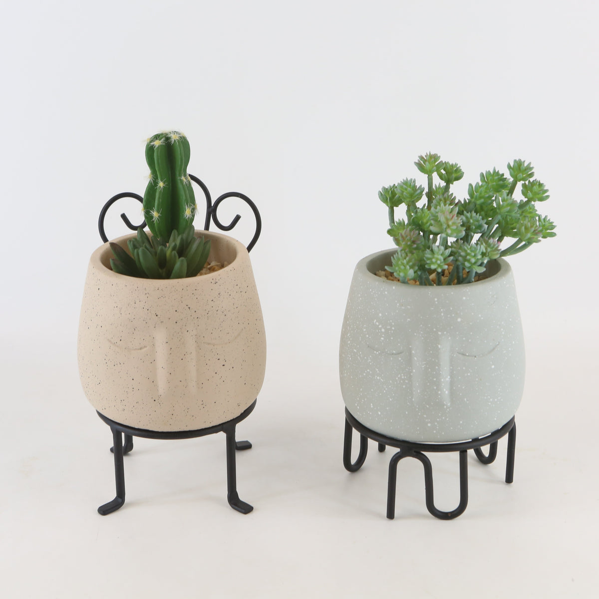 Cache-pot visage en béton Ø 11 cm, style nordique épuré