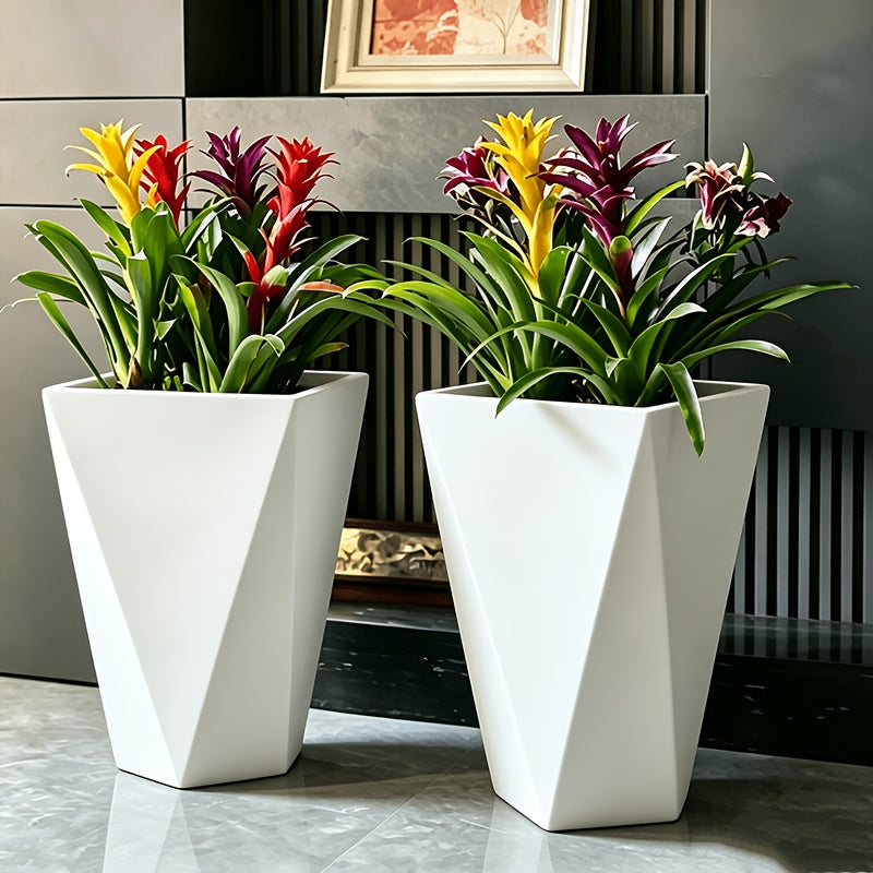Grand pot de fleur carré blanc 25x25x40 cm, design facetté