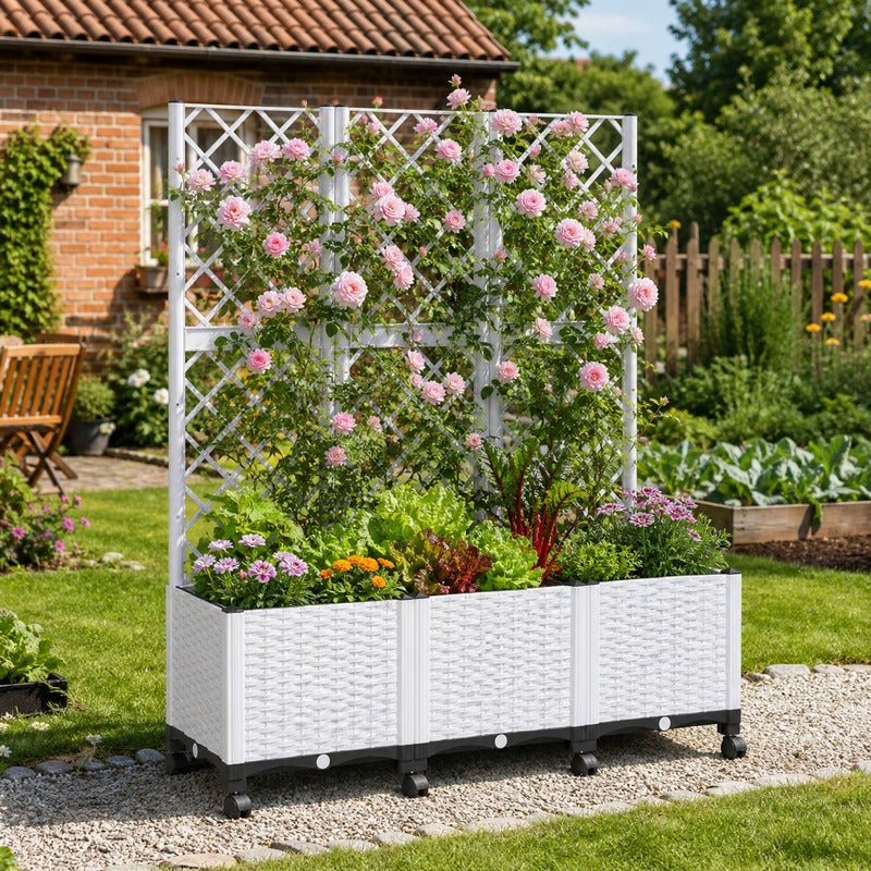 Jardinière blanche à roulettes avec treillis pour balcon