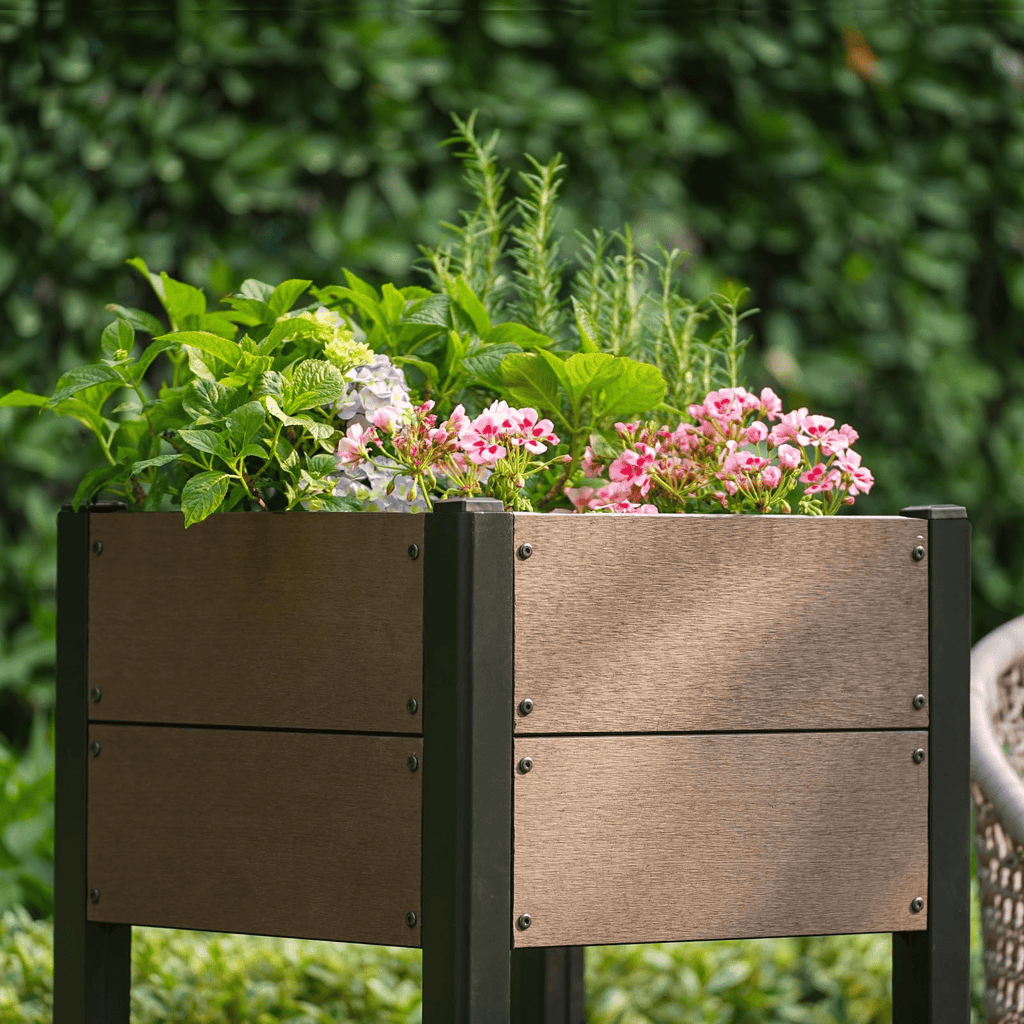 Jardinière surélevée 109x49x85 cm aspect bois avec étagère