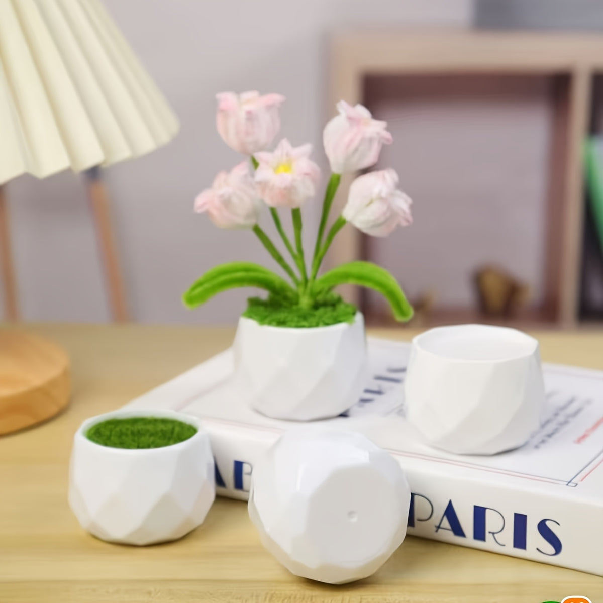 Mini pot de fleur blanc géométrique Ø 6 cm pour succulente