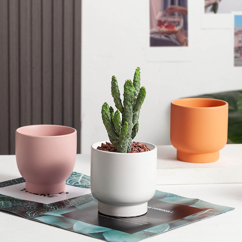 Petit pot de fleur en céramique Ø 11 cm avec trou de drainage
