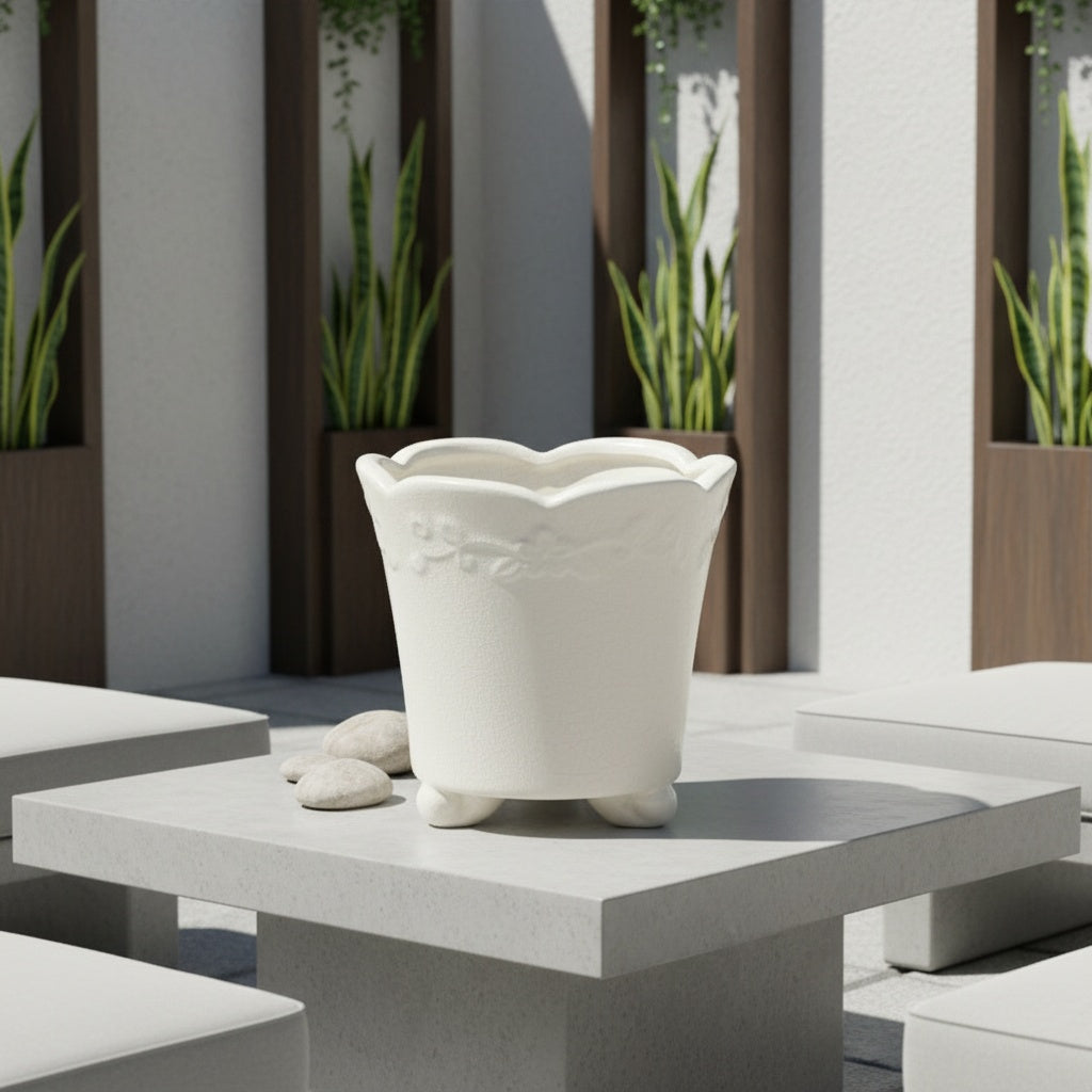 Petit pot de fleur en céramique émaillée Ø 15 cm, décor floral