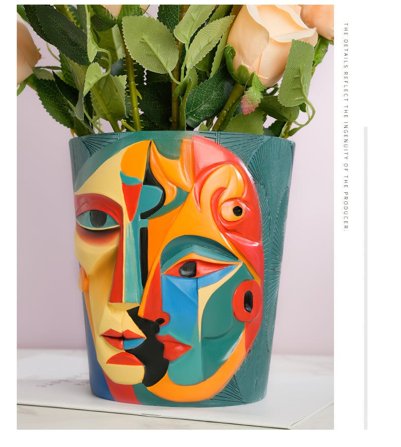 Pot de fleur design visage cubiste en résine Ø 17 × H 19 cm