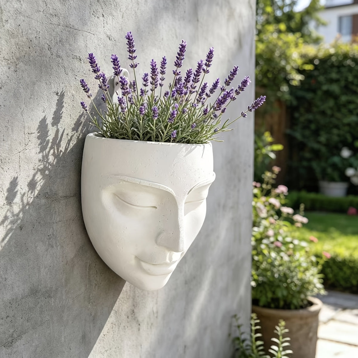 Pot de fleur mural visage en résine blanche, 16 cm de haut