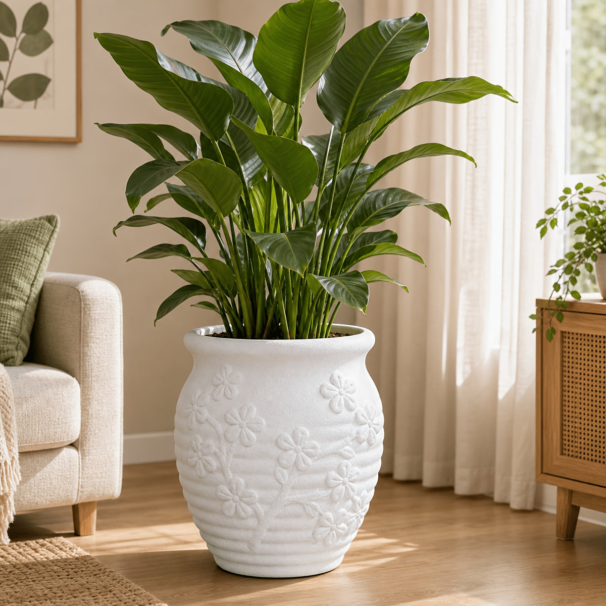Pot de fleur en résine Ø 25 cm — relief fleuri, blanc ou terracotta