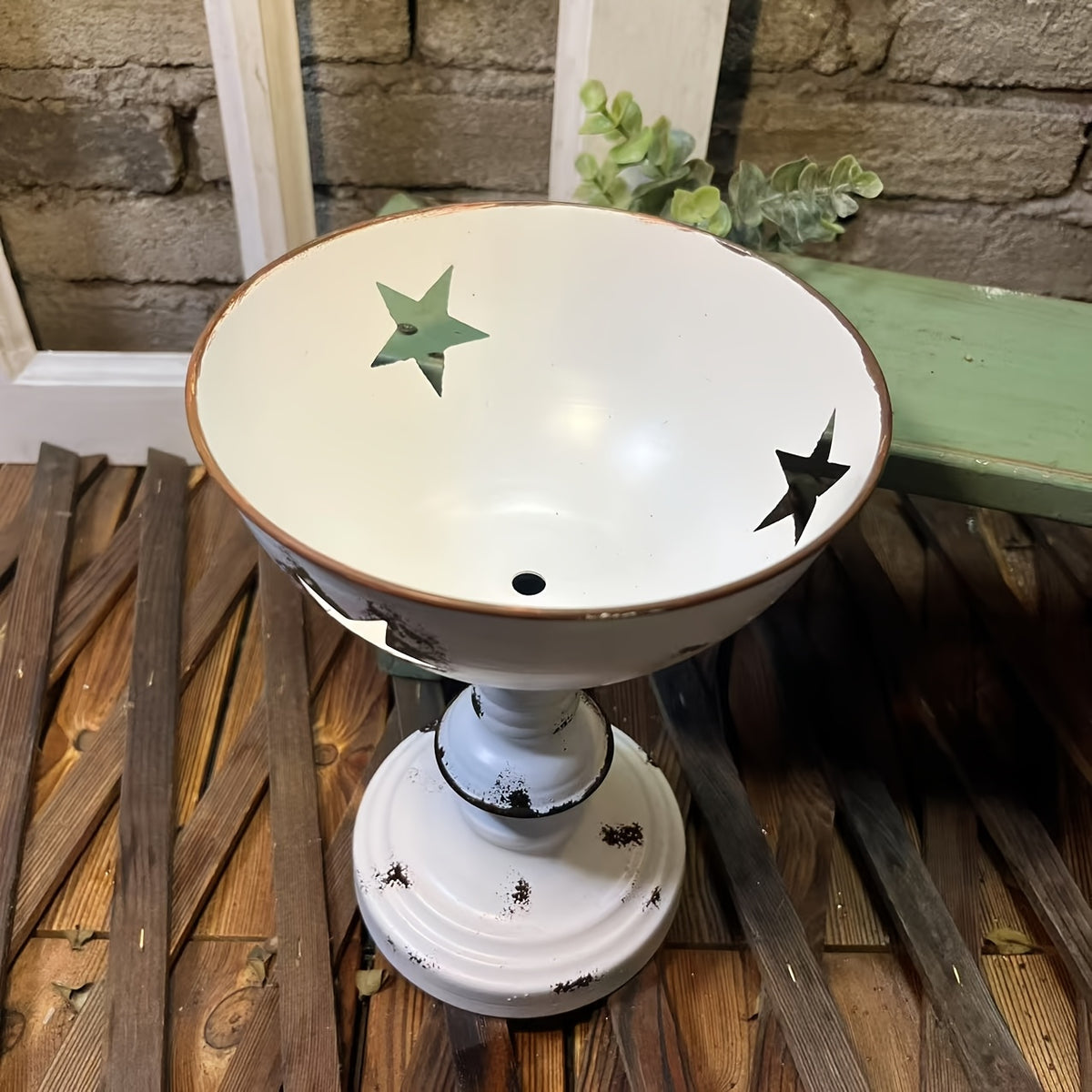 Pot de fleur sur pied métal blanc vieilli à étoile, Ø 17 cm