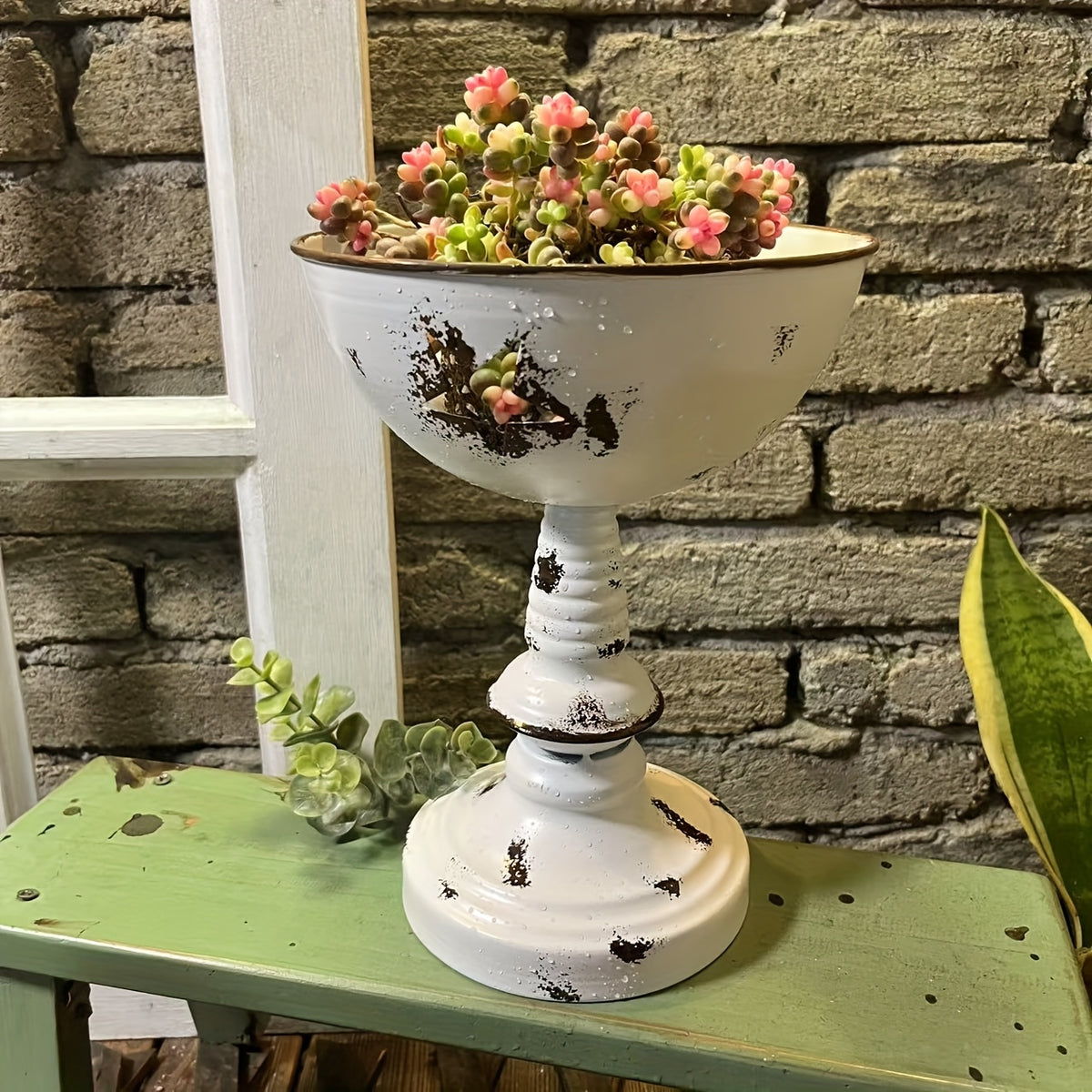 Pot de fleur sur pied métal blanc vieilli à étoile, Ø 17 cm