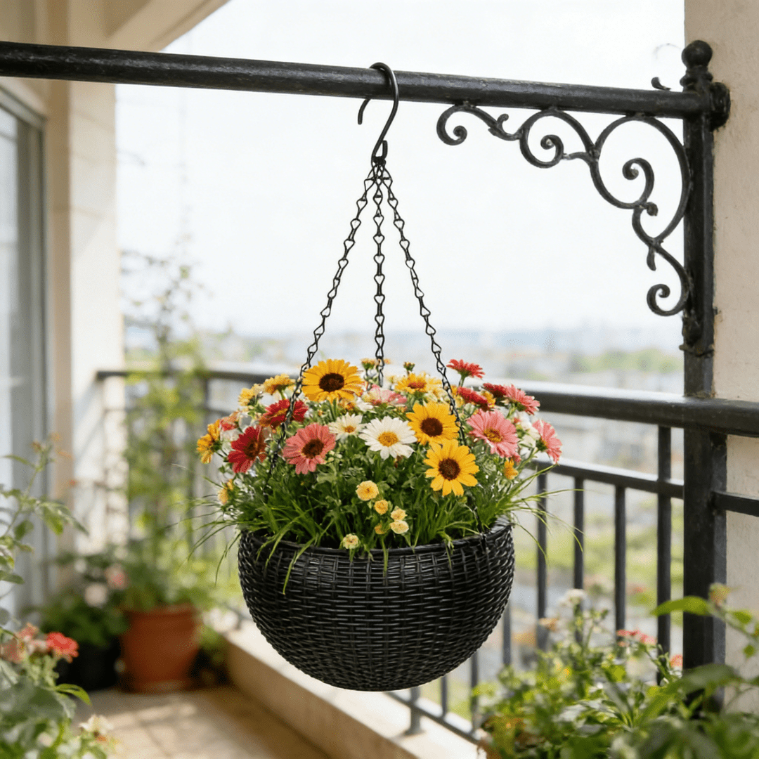 Pot de fleur suspendu noir Ø 17 cm, effet rotin avec drainage