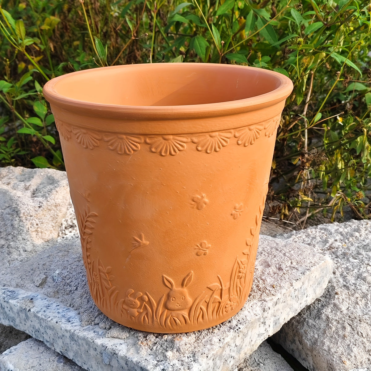 Pot de fleur terre cuite Ø 23 cm à motifs chats en relief