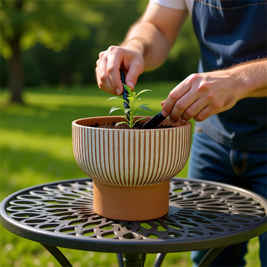 Pot de fleur en terre cuite sur pied Ø 17 cm à rayures crème