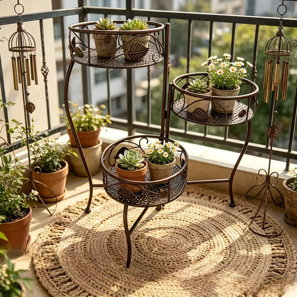 Support pour pot de fleur 3 plateaux en métal — style vintage